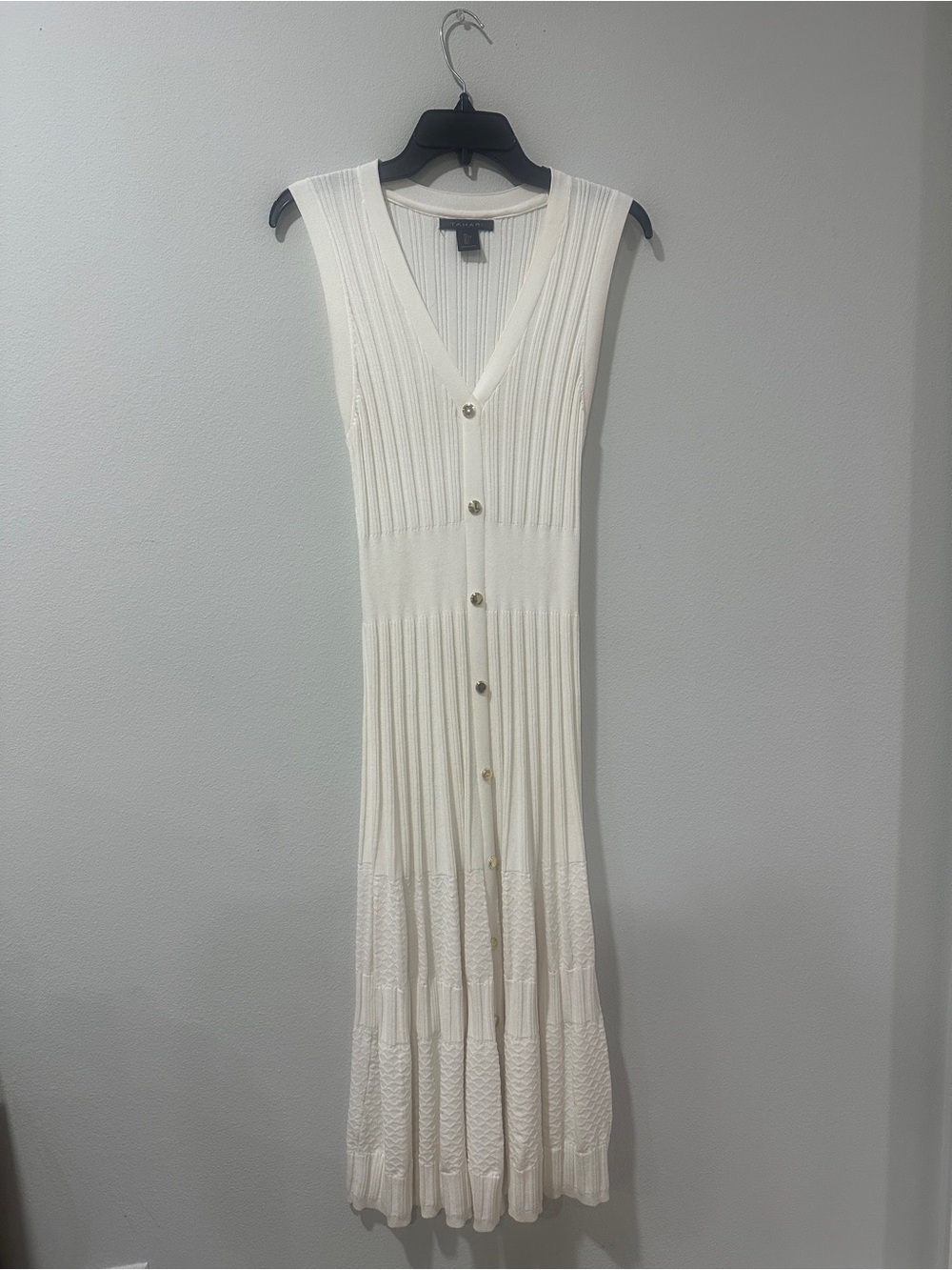 Tahari Cream Ribbed V‑Neck Button Maxi Dress